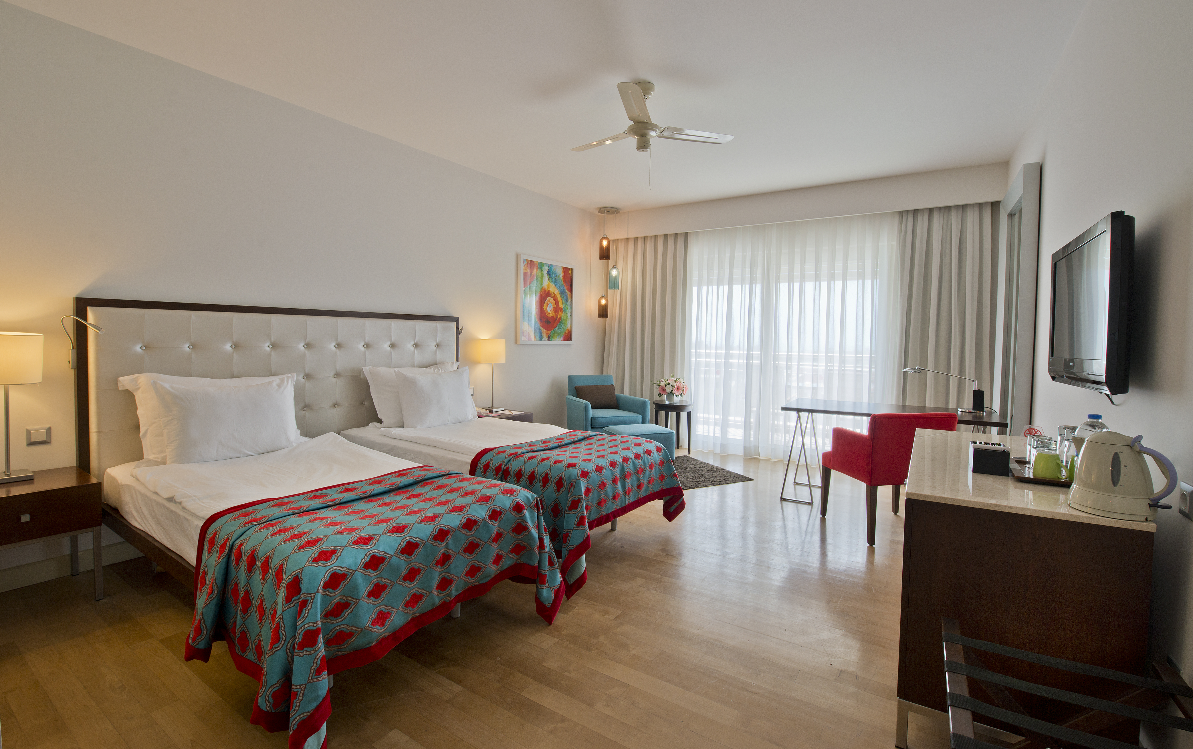 Deluxe Kısmi Deniz Manzaralı Oda