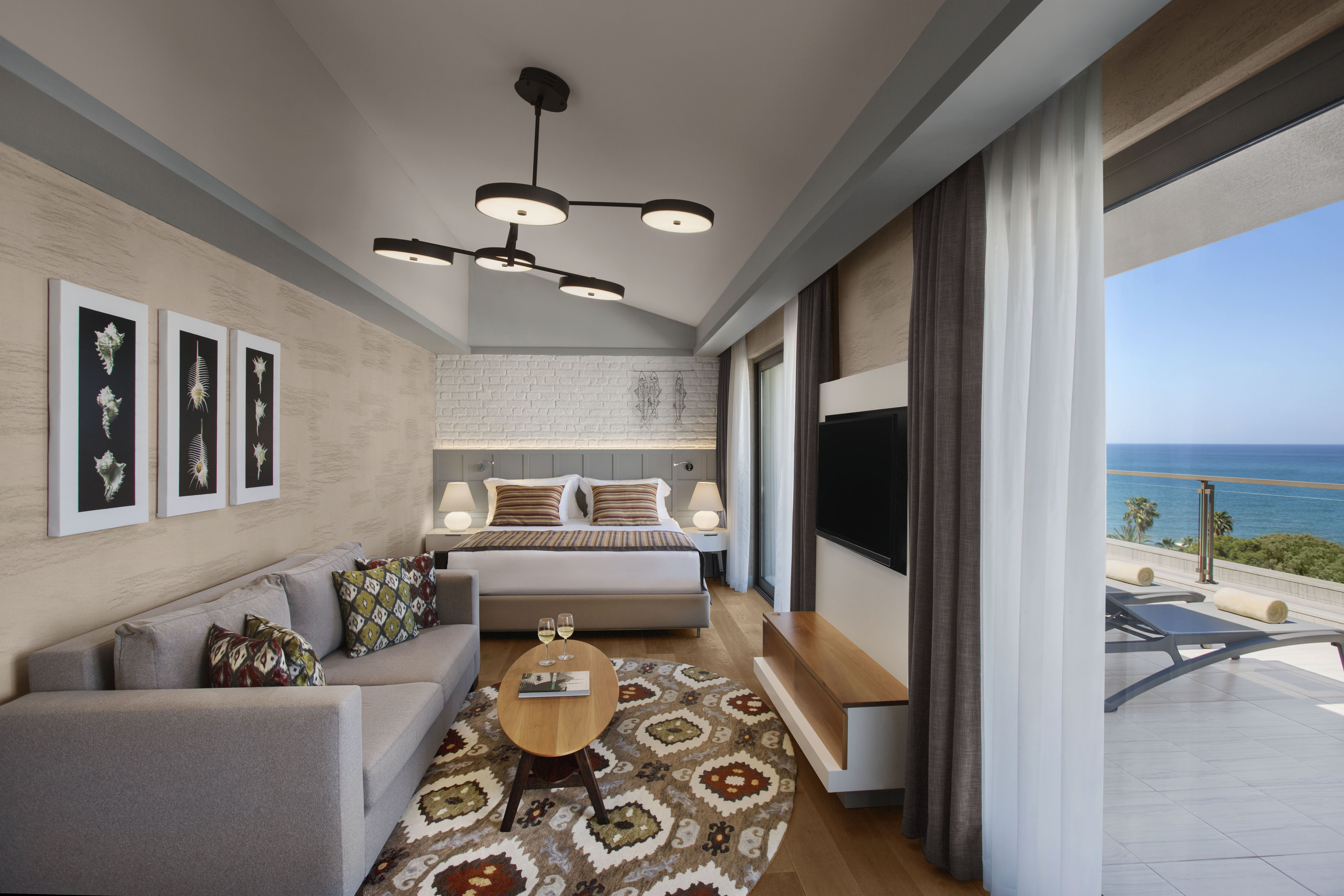 Penthouse Suite mit seitlichem Meerblick